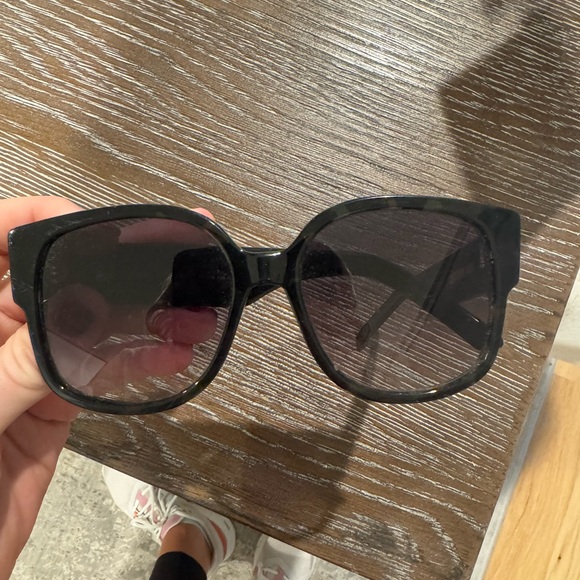 Dior sunglasses - Picture 2 of 7